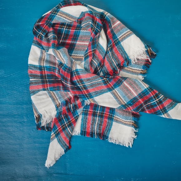 New! Blanket Scarf - Picture 2 of 2